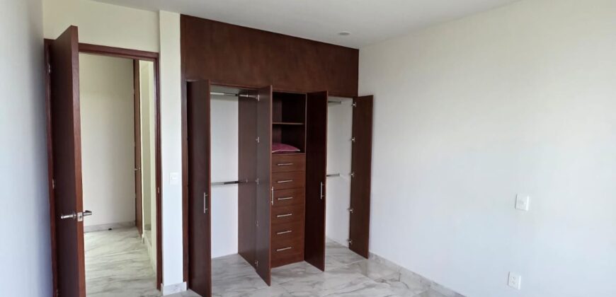 Estrena Casa en Renta, Cto. Bosques 345, Bosques Vallarta