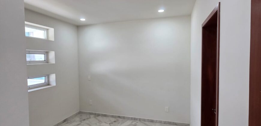 Estrena Casa en Renta, Cto. Bosques 345, Bosques Vallarta