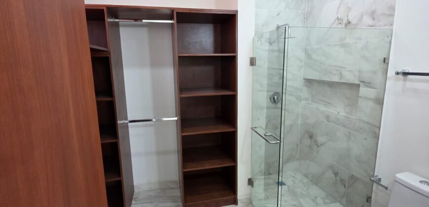 Estrena Casa en Renta, Cto. Bosques 345, Bosques Vallarta