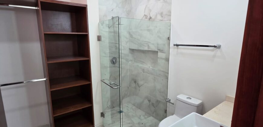 Estrena Casa en Renta, Cto. Bosques 345, Bosques Vallarta