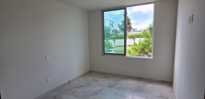 Estrena Casa en Renta, Cto. Bosques 345, Bosques Vallarta