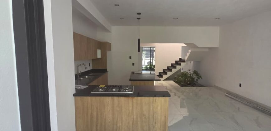 Casa en venta Col. Providencia, la Guaira