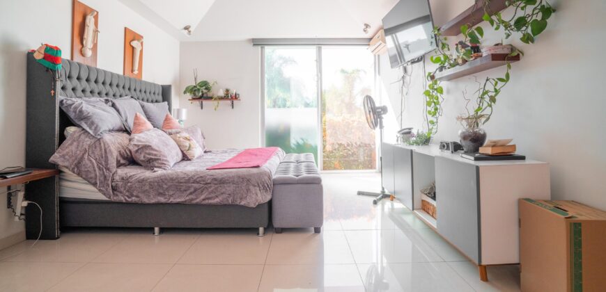 Casa en Venta, Av Sta Margarita  calle Culumus 125, Fracc. Valle Esmeralda