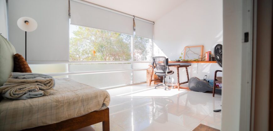 Casa en Venta, Av Sta Margarita  calle Culumus 125, Fracc. Valle Esmeralda