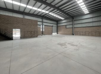 Bodega Industrial en renta LA VENTA DEL ASTILLERO